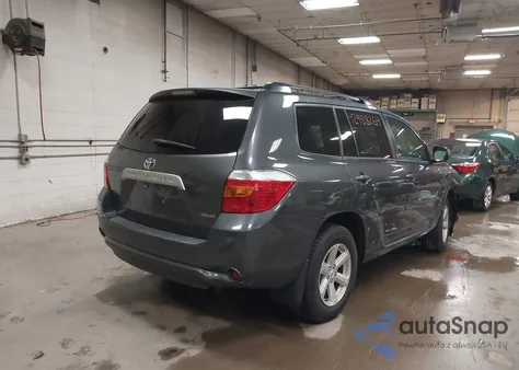 2010 Toyota Highlander Base V6 z USA, uszkodzony, nr VIN 5TDBK3EH5AS024781